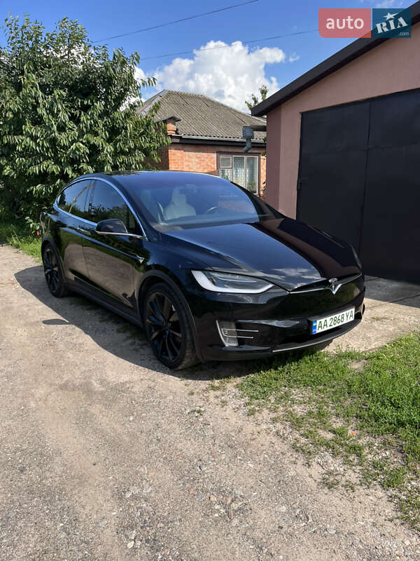 Внедорожник / Кроссовер Tesla Model X 2018 в Киеве