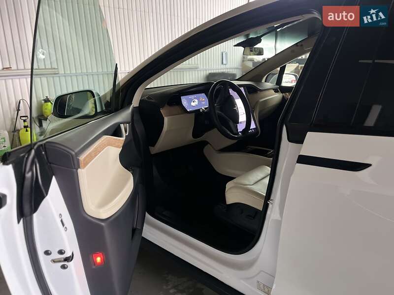 Внедорожник / Кроссовер Tesla Model X 2019 в Львове фото 5 Внедорожник / Кроссовер Tesla Model X 2019 в Львове