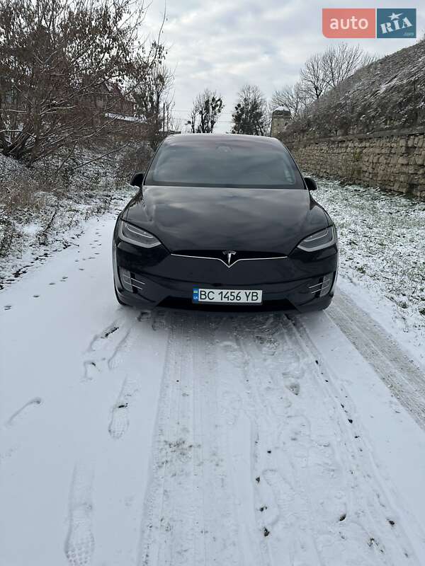 Внедорожник / Кроссовер Tesla Model X 2017 в Золочеве фото 2 Внедорожник / Кроссовер Tesla Model X 2017 в Золочеве