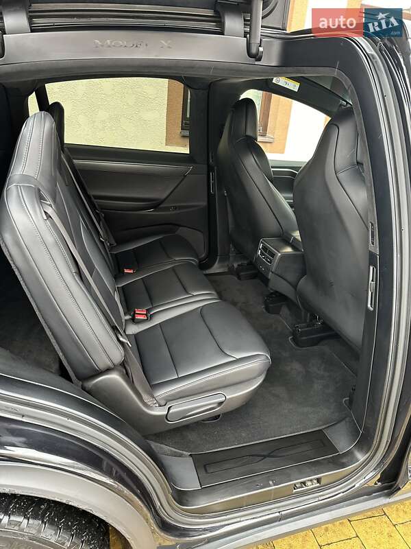 Внедорожник / Кроссовер Tesla Model X 2017 в Золочеве фото 17 Внедорожник / Кроссовер Tesla Model X 2017 в Золочеве