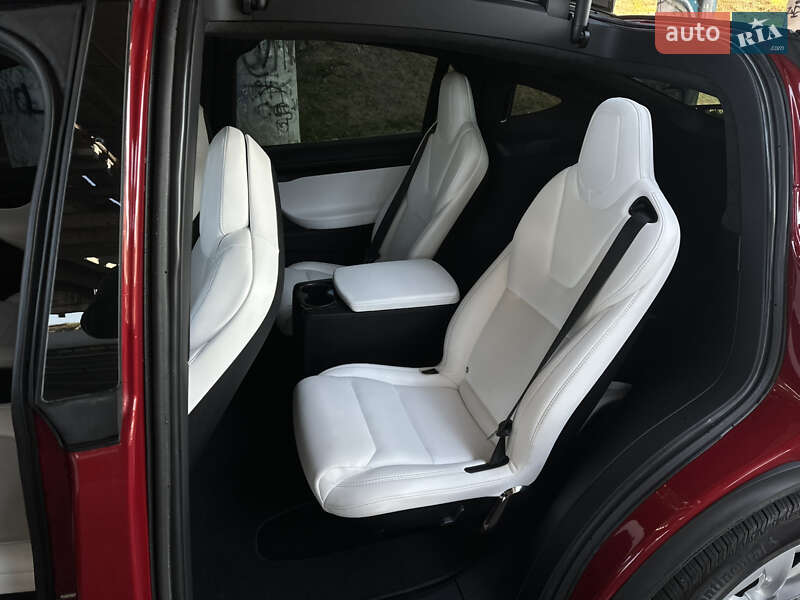 Внедорожник / Кроссовер Tesla Model X 2018 в Одессе фото 13 Внедорожник / Кроссовер Tesla Model X 2018 в Одессе