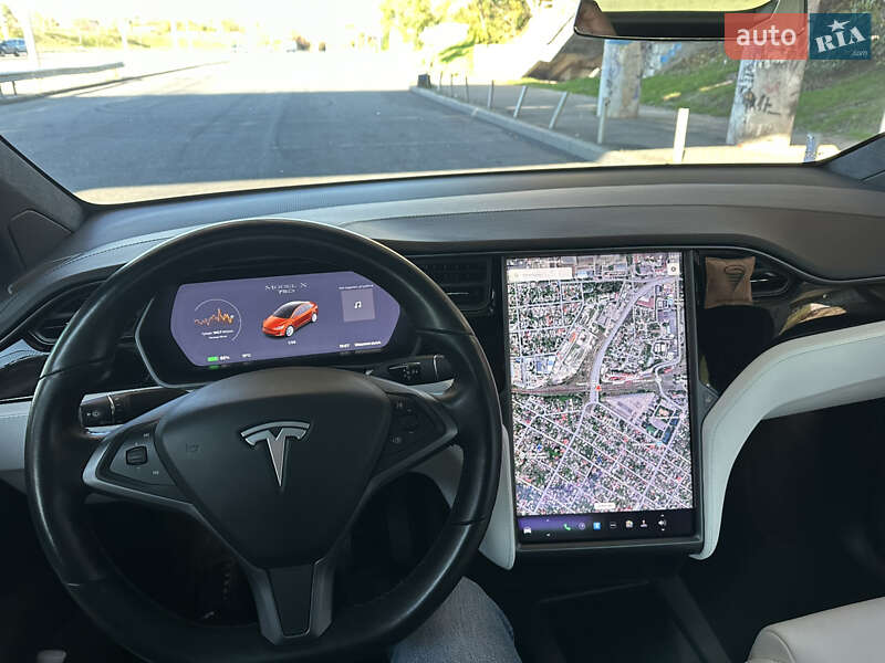 Внедорожник / Кроссовер Tesla Model X 2018 в Одессе фото 30 Внедорожник / Кроссовер Tesla Model X 2018 в Одессе