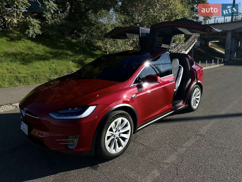 Внедорожник / Кроссовер Tesla Model X 2018 в Одессе фото 35 Внедорожник / Кроссовер Tesla Model X 2018 в Одессе
