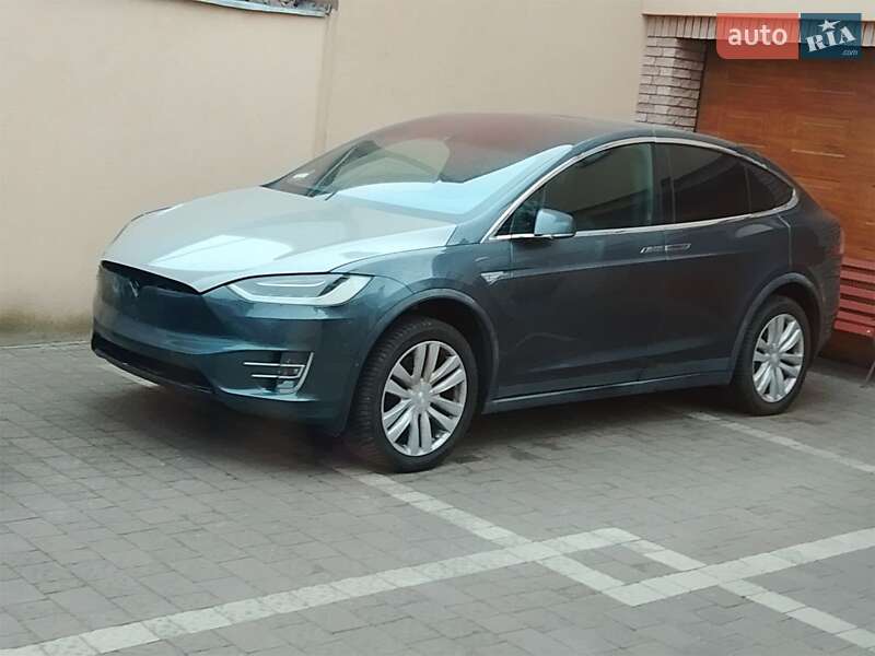 Внедорожник / Кроссовер Tesla Model X 2016 в Львове