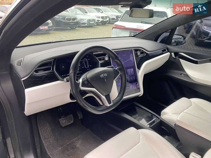 Внедорожник / Кроссовер Tesla Model X 2017 в Львове