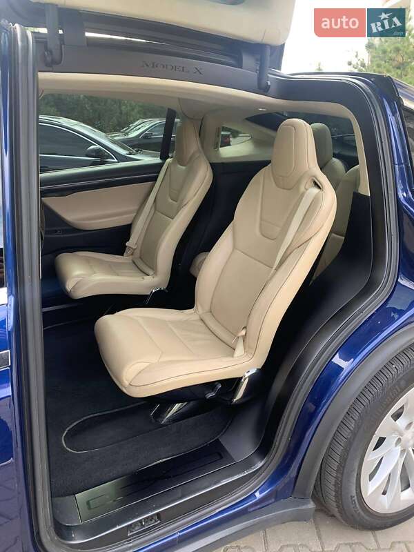 Внедорожник / Кроссовер Tesla Model X 2016 в Одессе фото 4 Внедорожник / Кроссовер Tesla Model X 2016 в Одессе