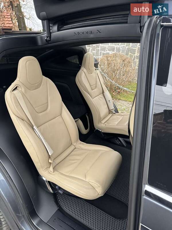 Внедорожник / Кроссовер Tesla Model X 2016 в Киеве фото 3 Внедорожник / Кроссовер Tesla Model X 2016 в Киеве