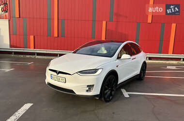 Позашляховик / Кросовер Tesla Model X 2016 в Києві