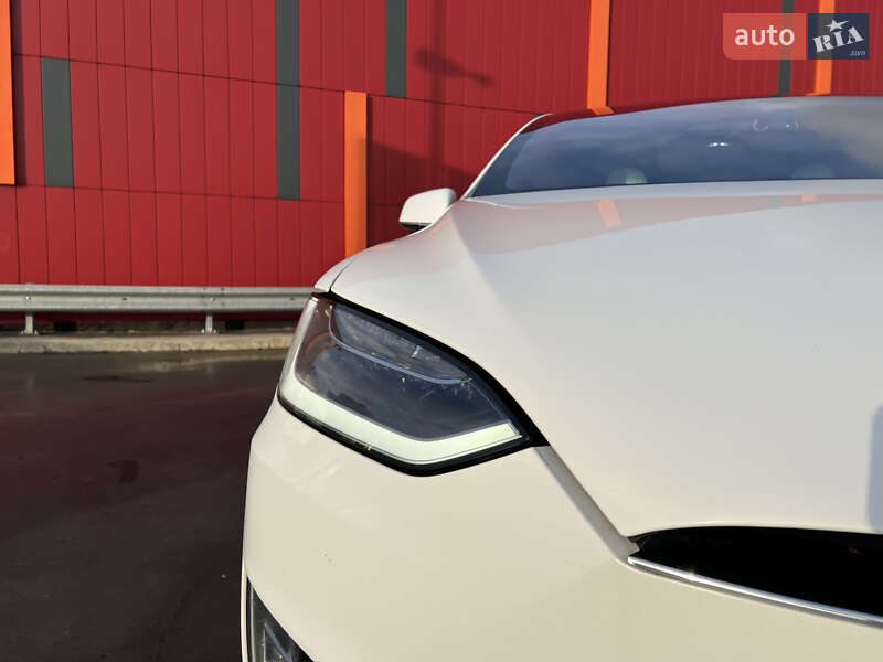 Внедорожник / Кроссовер Tesla Model X 2016 в Киеве фото 6 Внедорожник / Кроссовер Tesla Model X 2016 в Киеве