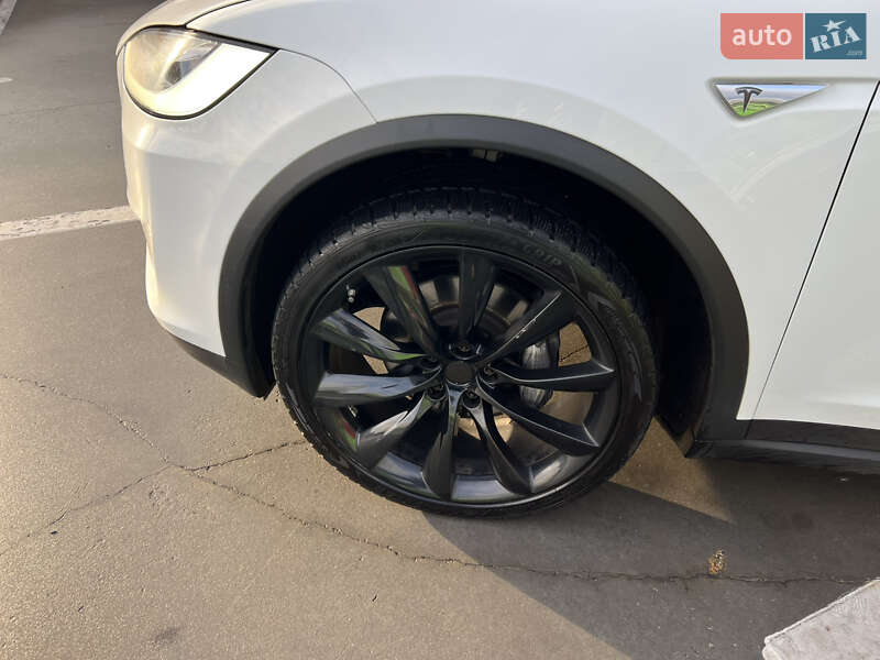 Внедорожник / Кроссовер Tesla Model X 2016 в Киеве фото 13 Внедорожник / Кроссовер Tesla Model X 2016 в Киеве