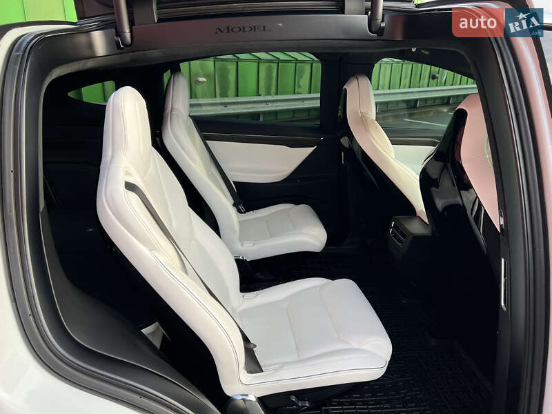Внедорожник / Кроссовер Tesla Model X 2016 в Киеве фото 44 Внедорожник / Кроссовер Tesla Model X 2016 в Киеве