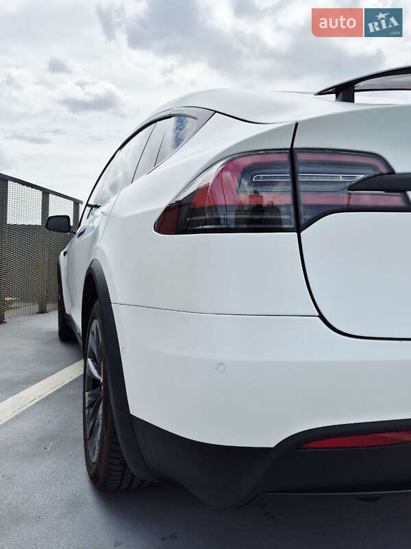 Внедорожник / Кроссовер Tesla Model X 2019 в Киеве