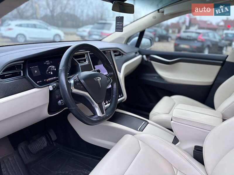 Внедорожник / Кроссовер Tesla Model X 2018 в Коломые