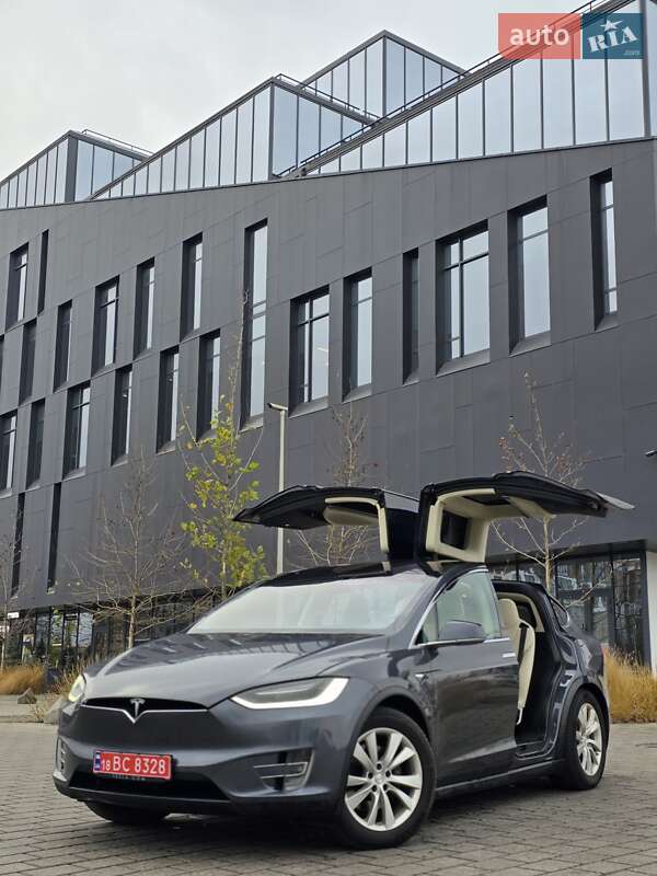 Внедорожник / Кроссовер Tesla Model X 2017 в Ровно фото 5 Внедорожник / Кроссовер Tesla Model X 2017 в Ровно