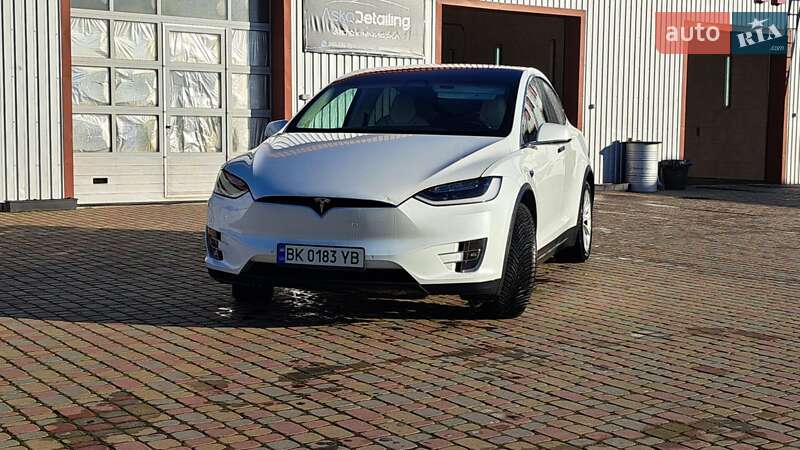 Внедорожник / Кроссовер Tesla Model X 2018 в Костополе