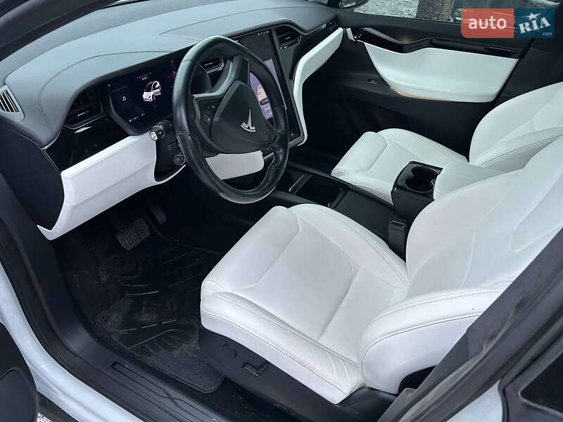Позашляховик / Кросовер Tesla Model X 2018 в Харкові