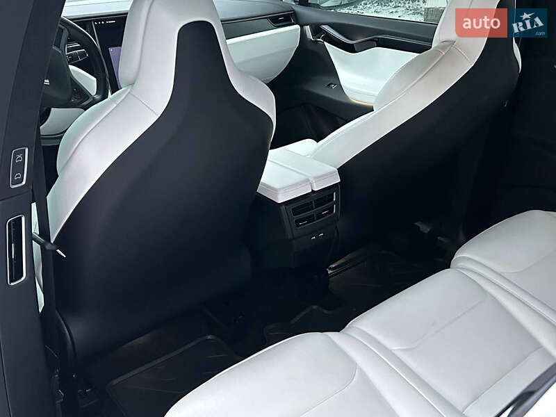 Позашляховик / Кросовер Tesla Model X 2018 в Харкові