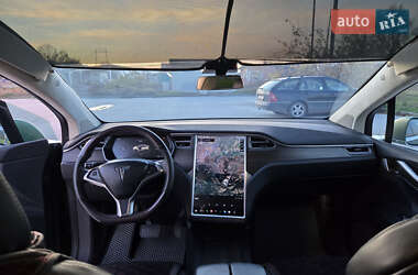 Позашляховик / Кросовер Tesla Model X 2016 в Києві