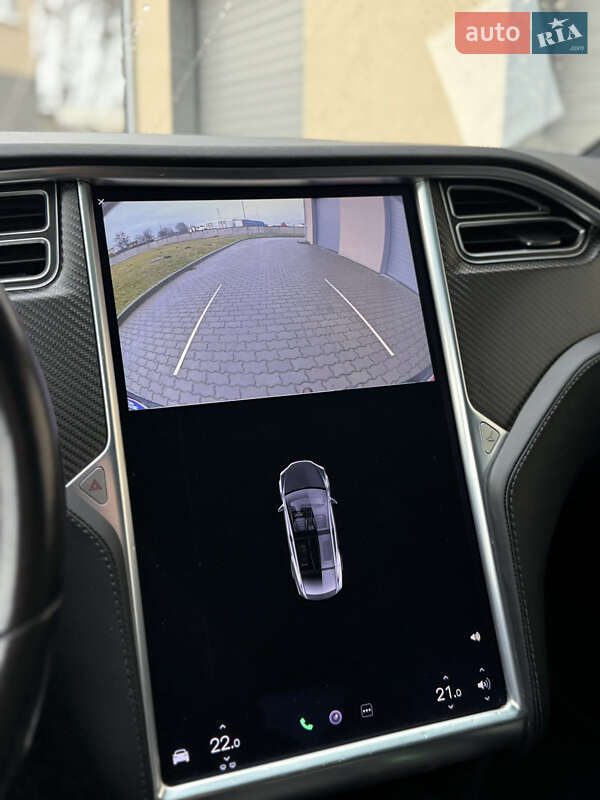 Позашляховик / Кросовер Tesla Model X 2017 в Радехові