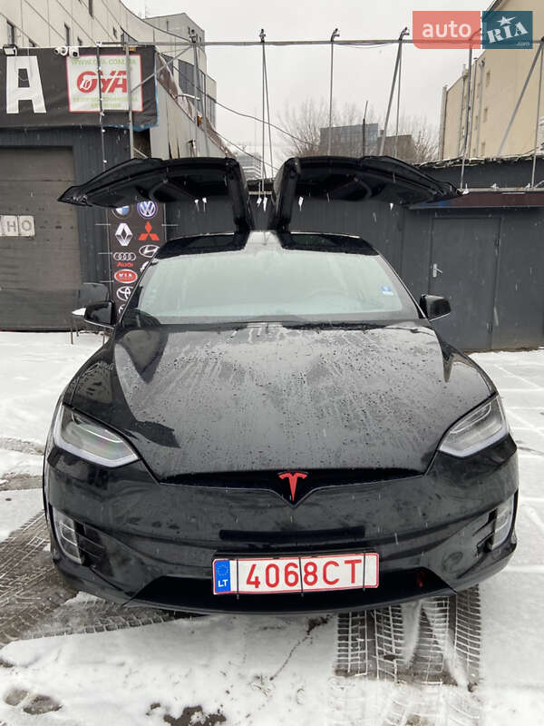 Внедорожник / Кроссовер Tesla Model X 2020 в Киеве