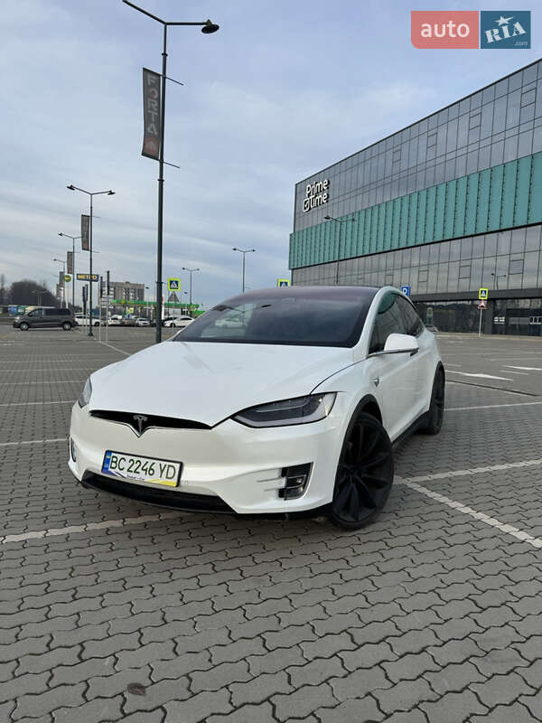 Внедорожник / Кроссовер Tesla Model X 2019 в Львове