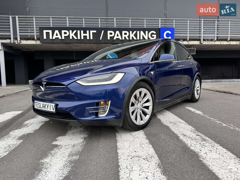 Внедорожник / Кроссовер Tesla Model X 2017 в Киеве