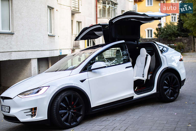 Внедорожник / Кроссовер Tesla Model X 2017 в Львове