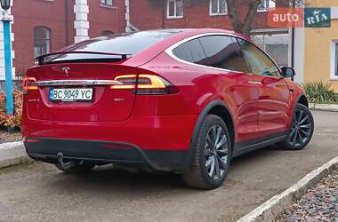 Позашляховик / Кросовер Tesla Model X 2017 в Стрию