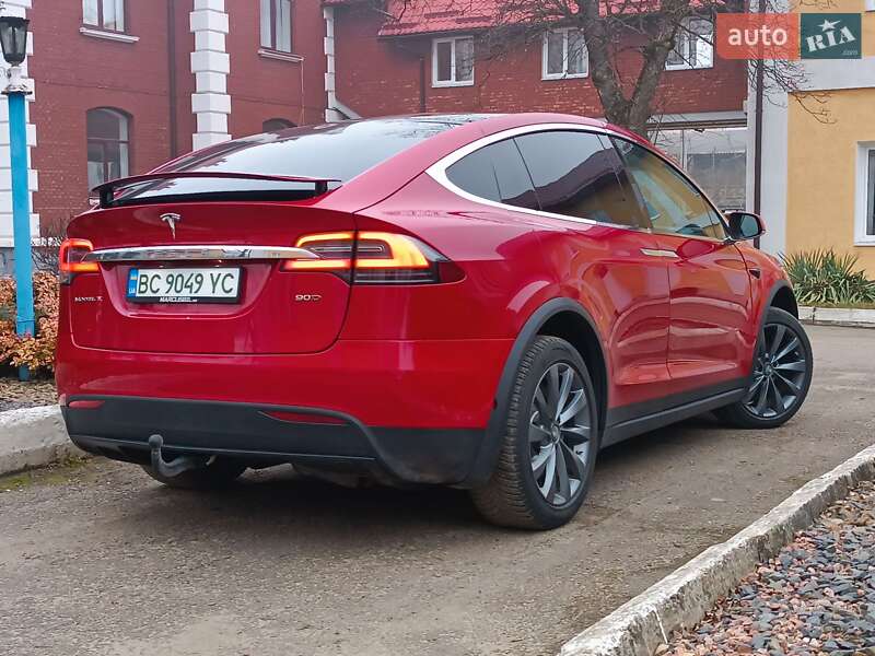 Внедорожник / Кроссовер Tesla Model X 2017 в Стрые