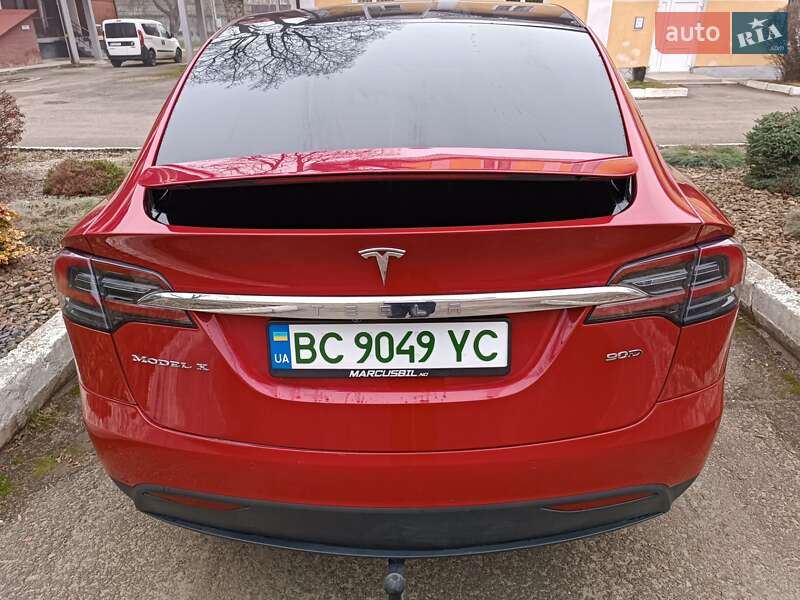 Внедорожник / Кроссовер Tesla Model X 2017 в Стрые