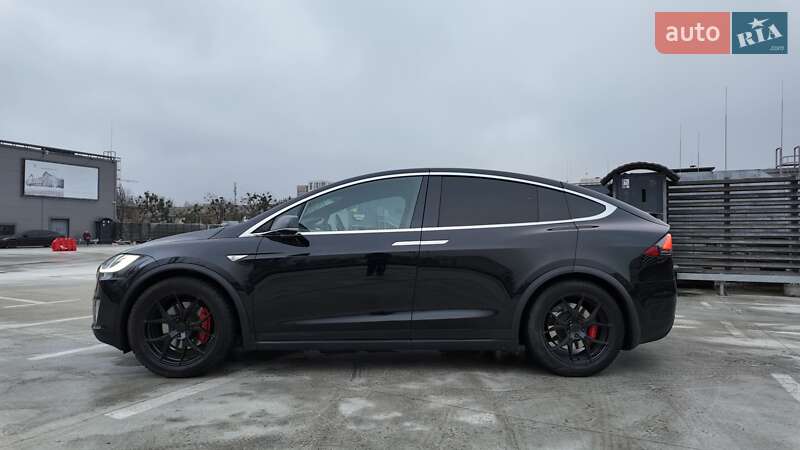 Внедорожник / Кроссовер Tesla Model X 2016 в Киеве