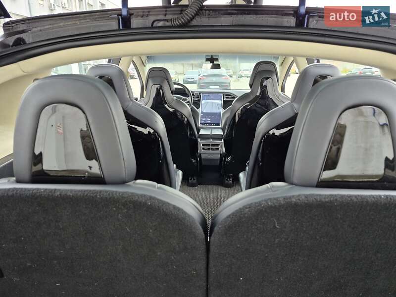 Внедорожник / Кроссовер Tesla Model X 2016 в Киеве фото 4 Внедорожник / Кроссовер Tesla Model X 2016 в Киеве