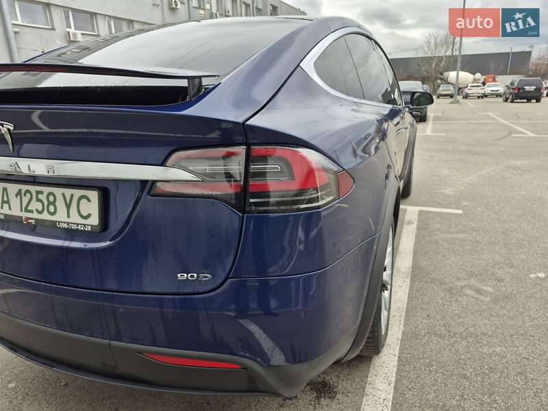 Внедорожник / Кроссовер Tesla Model X 2016 в Киеве фото 32 Внедорожник / Кроссовер Tesla Model X 2016 в Киеве