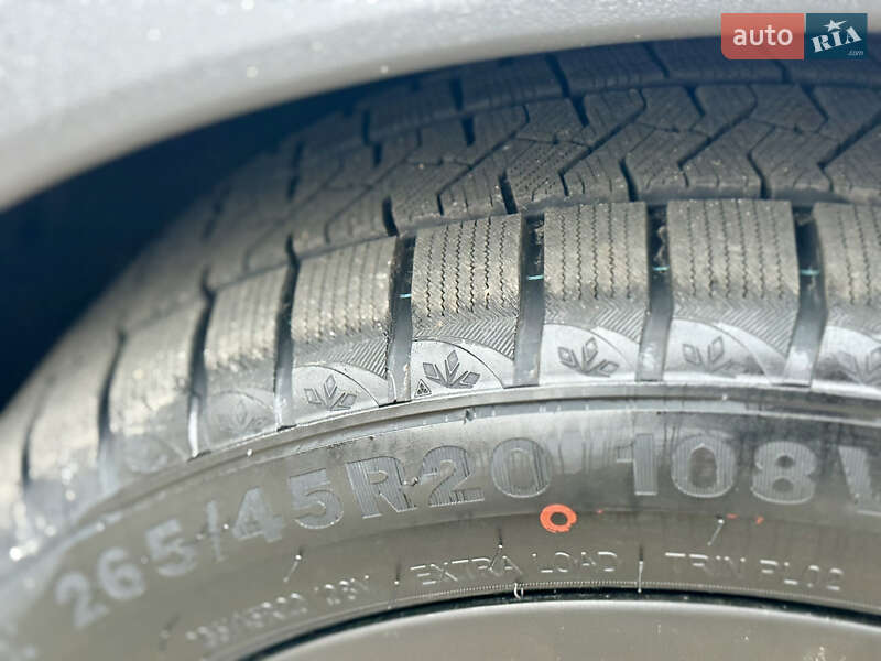 Позашляховик / Кросовер Tesla Model X 2019 в Умані