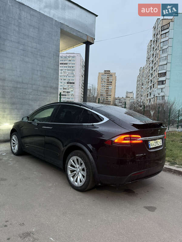Внедорожник / Кроссовер Tesla Model X 2017 в Киеве