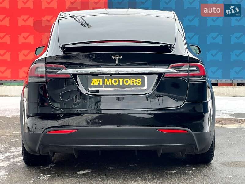 Внедорожник / Кроссовер Tesla Model X 2019 в Киеве