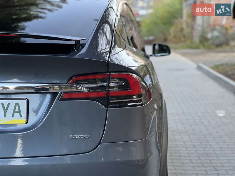 Внедорожник / Кроссовер Tesla Model X 2018 в Львове