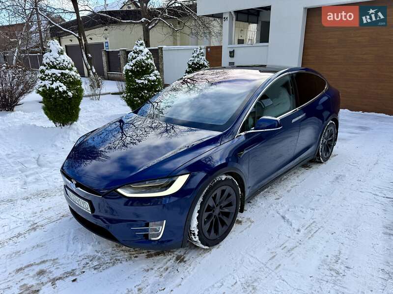 Внедорожник / Кроссовер Tesla Model X 2018 в Киеве