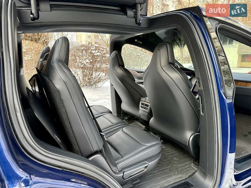 Внедорожник / Кроссовер Tesla Model X 2018 в Киеве