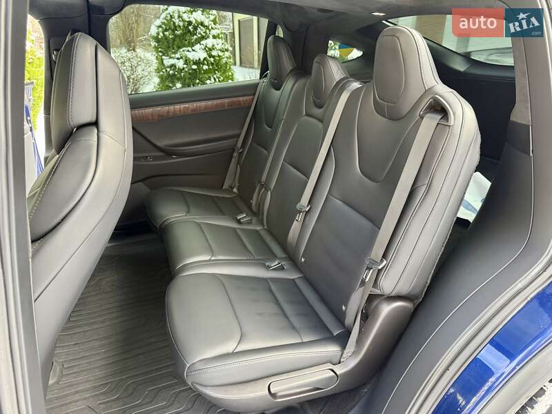 Внедорожник / Кроссовер Tesla Model X 2018 в Киеве