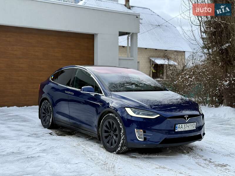 Внедорожник / Кроссовер Tesla Model X 2018 в Киеве