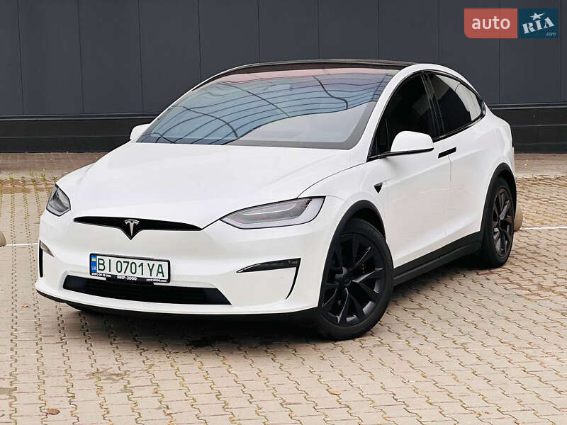 Tesla Model X 2022