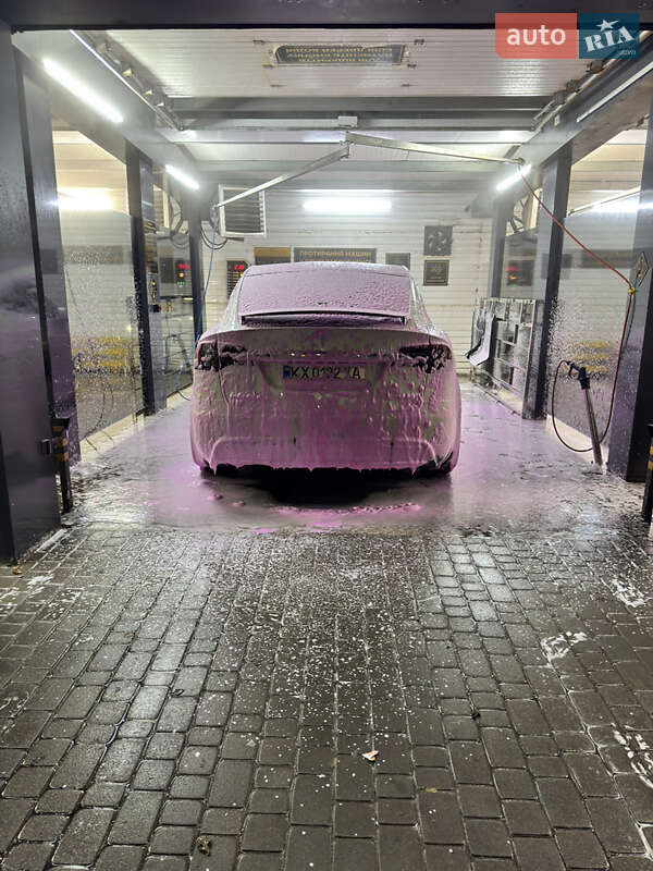 Позашляховик / Кросовер Tesla Model X 2017 в Харкові фото 5 Позашляховик / Кросовер Tesla Model X 2017 в Харкові