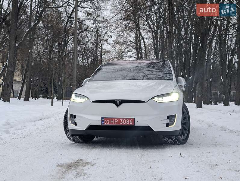 Позашляховик / Кросовер Tesla Model X 2017 в Києві фото 37 Позашляховик / Кросовер Tesla Model X 2017 в Києві
