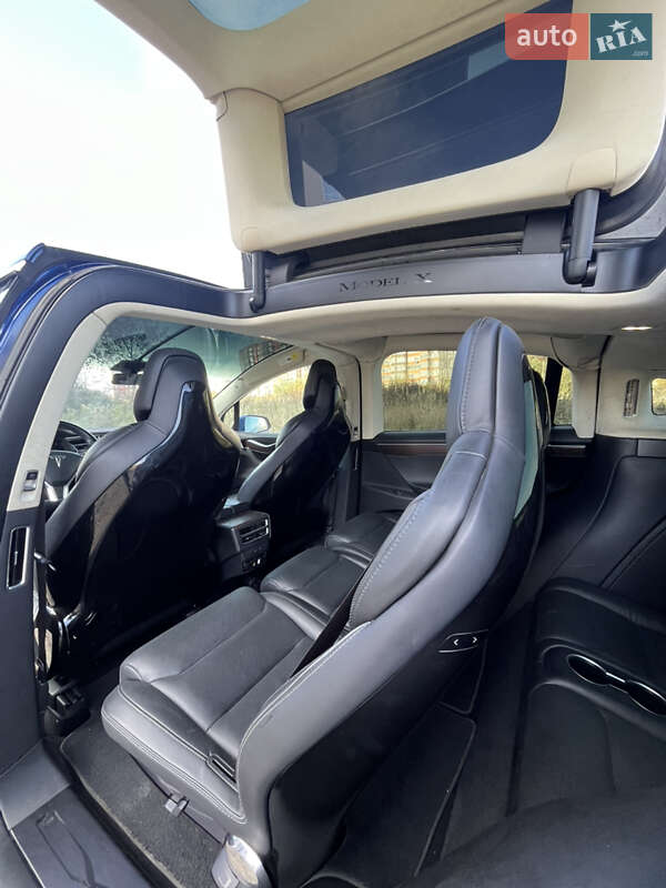 Внедорожник / Кроссовер Tesla Model X 2016 в Львове