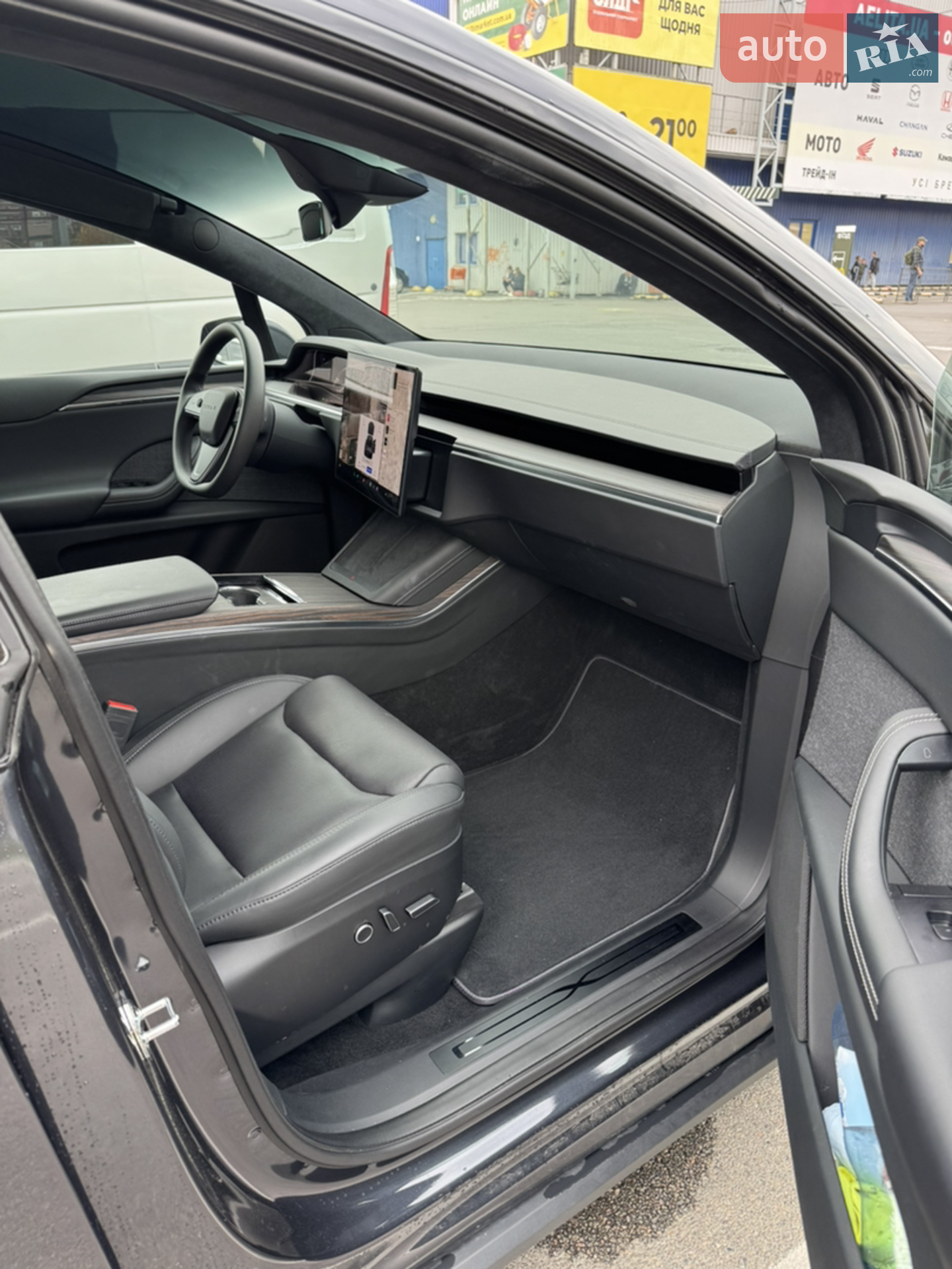 2024 Tesla Model X - мініатюра 23