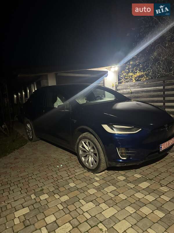 Внедорожник / Кроссовер Tesla Model X 2016 в Турке