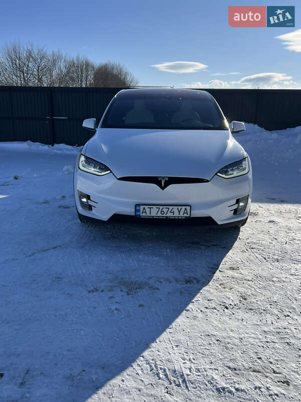 Внедорожник / Кроссовер Tesla Model X 2020 в Ивано-Франковске