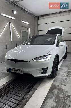 Внедорожник / Кроссовер Tesla Model X 2019 в Киеве