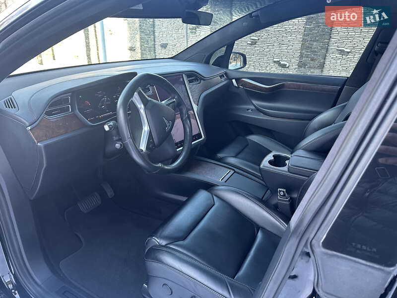Внедорожник / Кроссовер Tesla Model X 2018 в Днепре